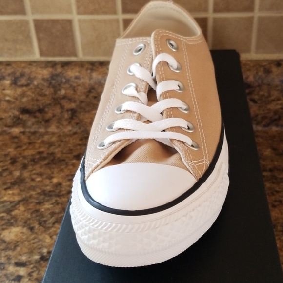 khaki converse ladies